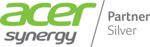Logo von Acer Synergy in grüner Schrift auf schwarzem Hintergrund, daneben der Schriftzug 'Partner Silver' in grauer Farbe.